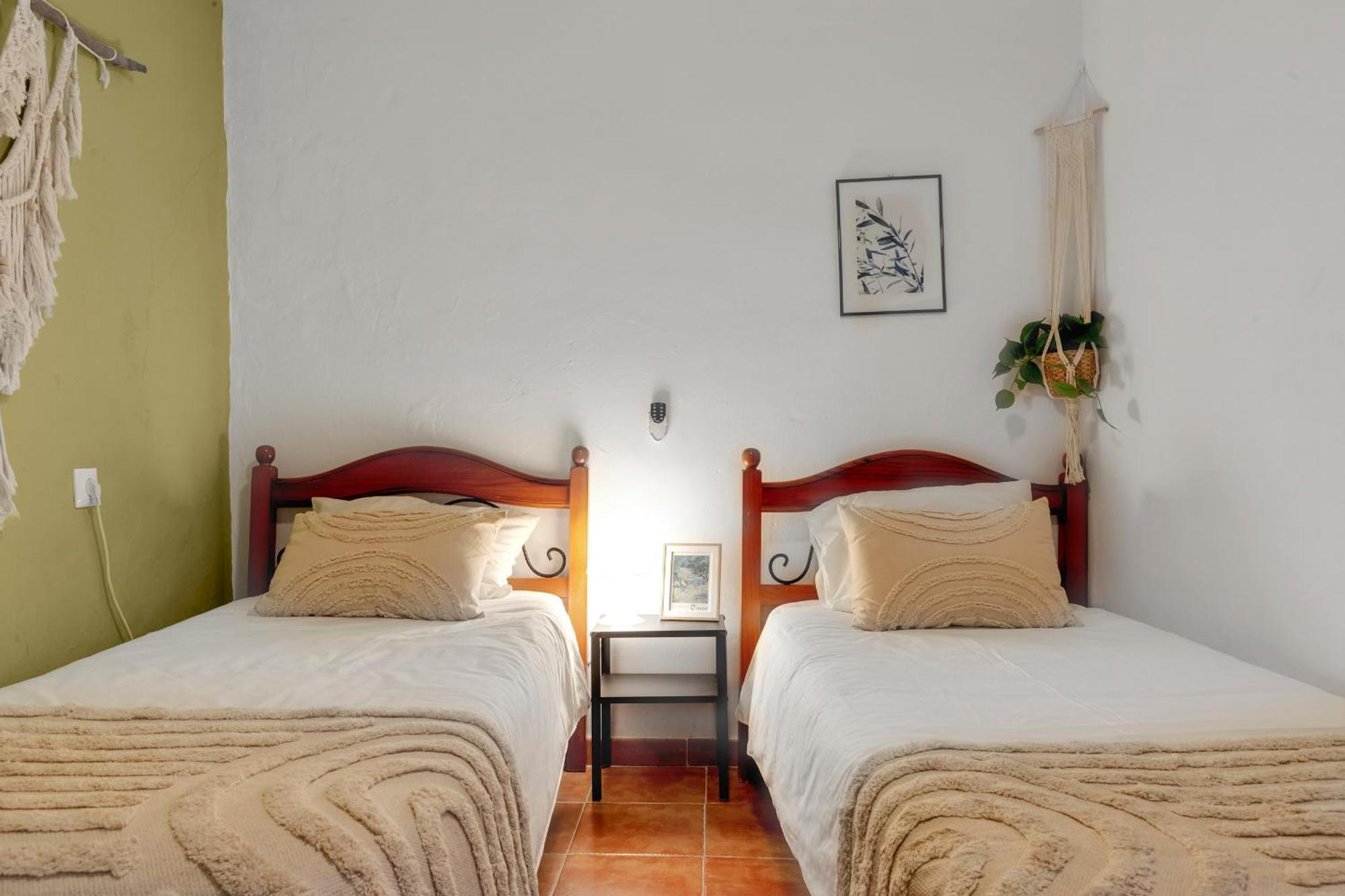 Casa De La Montana Apartments Sayalonga Buitenkant foto